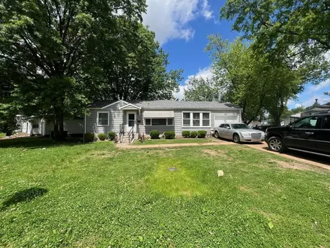 1109 Grenshaw Dr, Saint Louis, MO 63137 photo 9