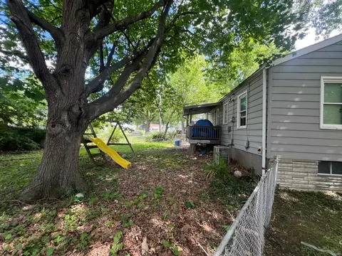 1109 Grenshaw Dr, Saint Louis, MO 63137 photo 7