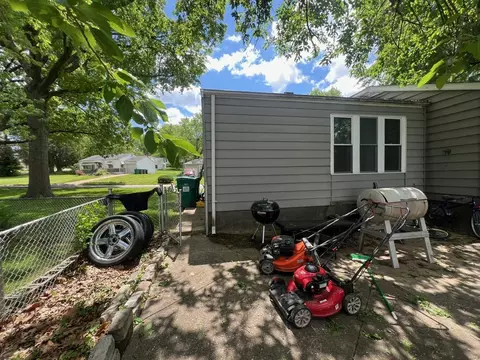 1109 Grenshaw Dr, Saint Louis, MO 63137 photo 19