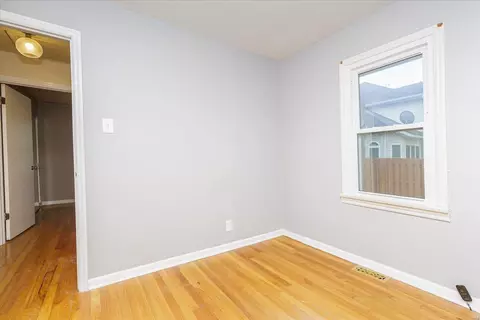 Bedroom - 1184 Big Bend Rd, Ballwin, MO 63021 photo 7 of 10
