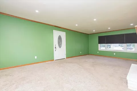 Living - 1184 Big Bend Rd, Ballwin, MO 63021 photo 2 of 7