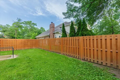 Exterior - 1184 Big Bend Rd, Ballwin, MO 63021 photo 9 of 17