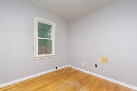 Bedroom - 1184 Big Bend Rd, Ballwin, MO 63021 photo 5 of 10