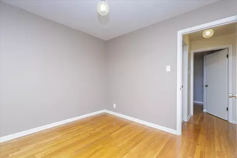 Bedroom - 1184 Big Bend Rd, Ballwin, MO 63021 photo 9 of 10