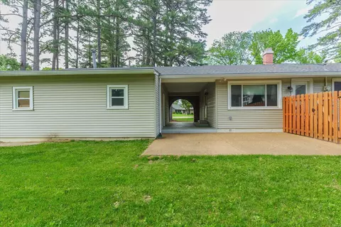 Exterior - 1184 Big Bend Rd, Ballwin, MO 63021 photo 16 of 17