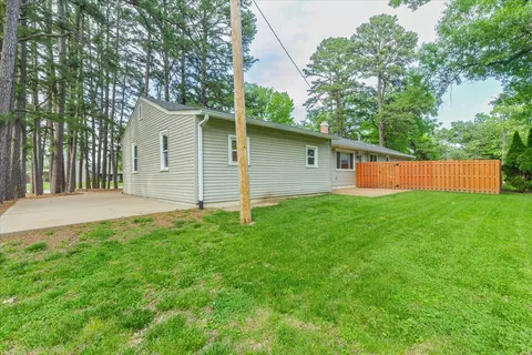 Exterior - 1184 Big Bend Rd, Ballwin, MO 63021 photo 17 of 17