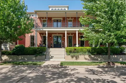 3500 Galt House Dr, Saint Charles, MO 63301