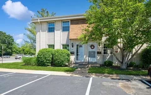 849 Lilybud Ct, Ballwin, MO 63011