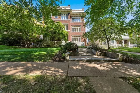 5521 Waterman Blvd #C, Saint Louis, MO 63112