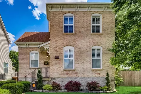 2714 Rutger St, Saint Louis, MO 63104