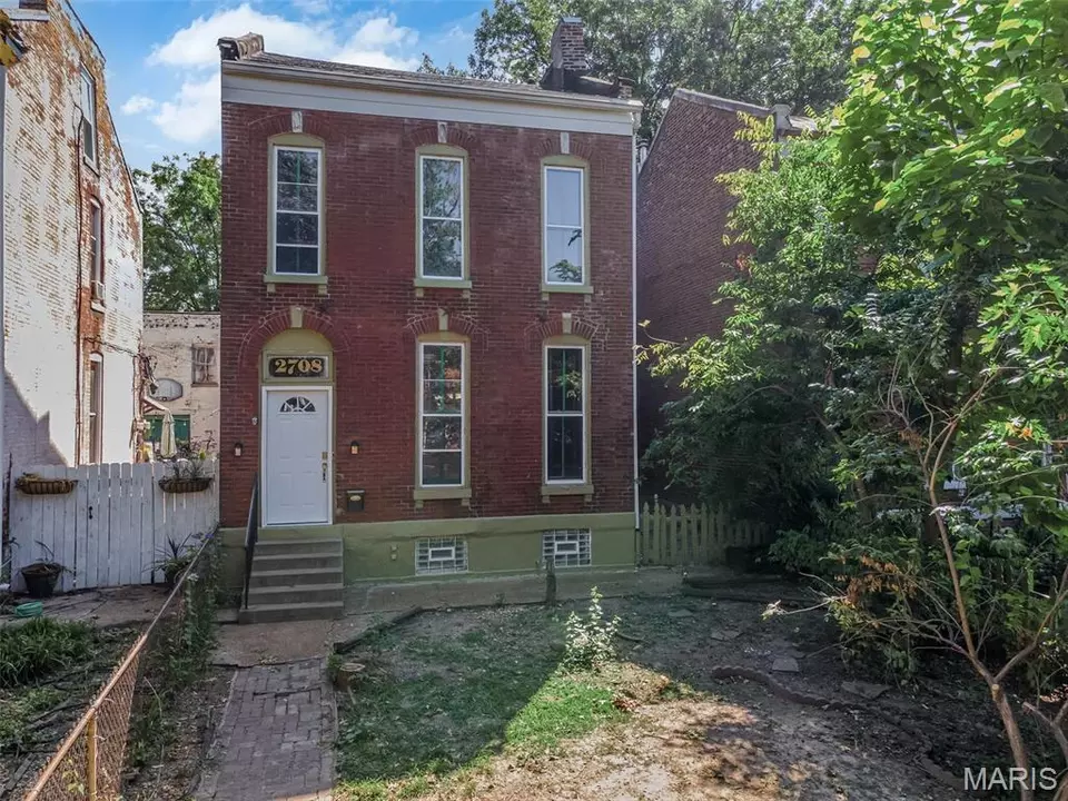 Exterior - 2708 Indiana Ave, Saint Louis, MO 63118 photo 2 of 5