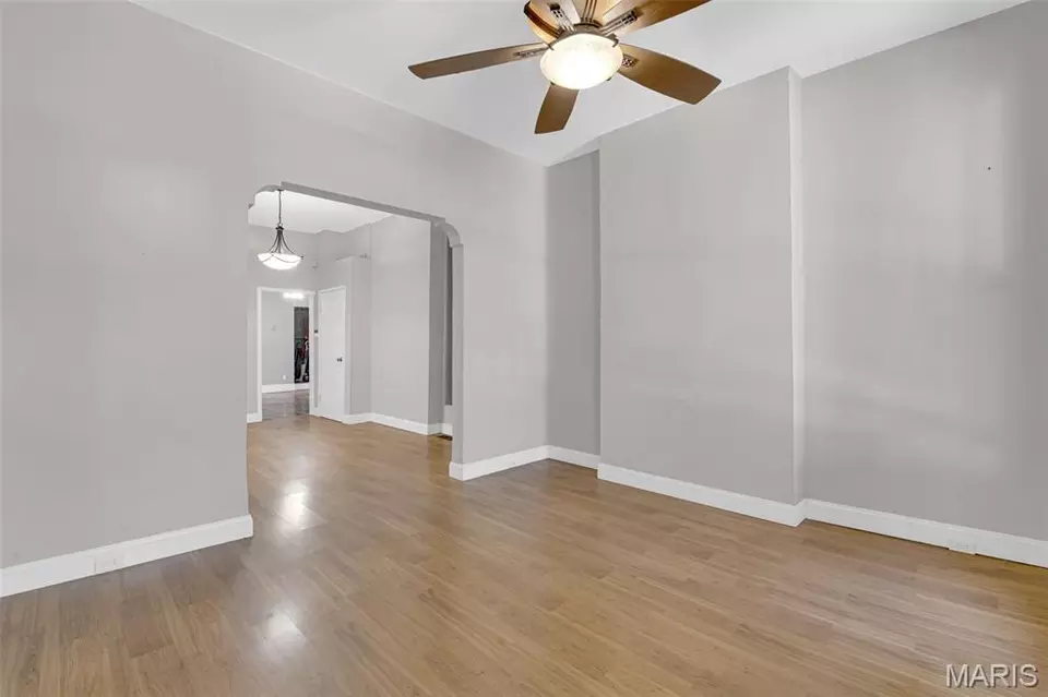 Living - 2708 Indiana Ave, Saint Louis, MO 63118 photo 1 of 5