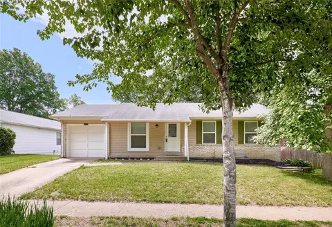 11980 Meadow Run Ct, Maryland Heights, MO 63043