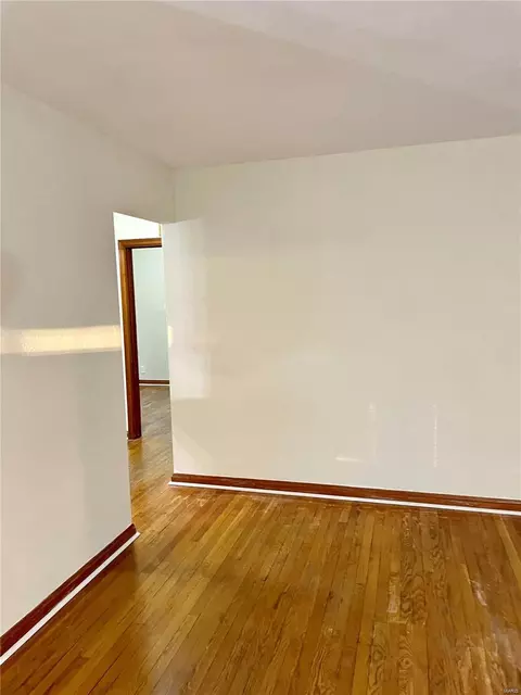 4704 Fletcher St, Normandy, MO 63121 photo 9