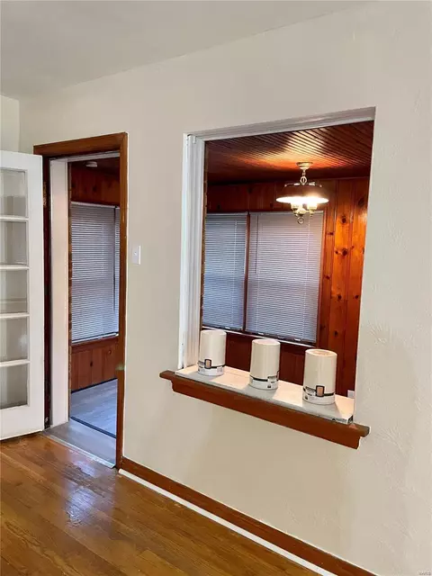 4704 Fletcher St, Normandy, MO 63121 photo 10