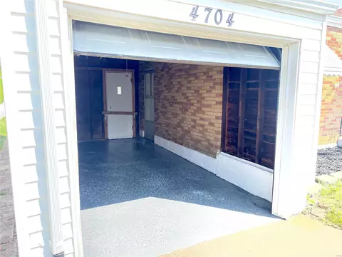 4704 Fletcher St, Normandy, MO 63121 photo 3