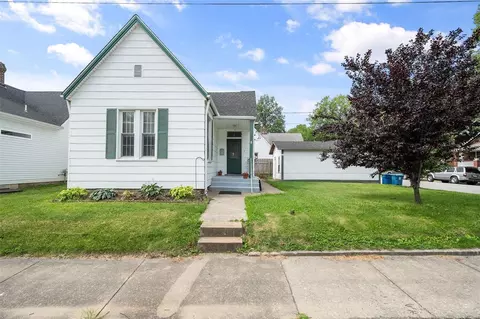 529 Morgan St, Saint Charles, MO 63301