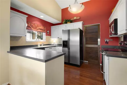 Kitchen - 206 Hollyberry Ct, Ballwin, MO 63021 photo 1 of 1