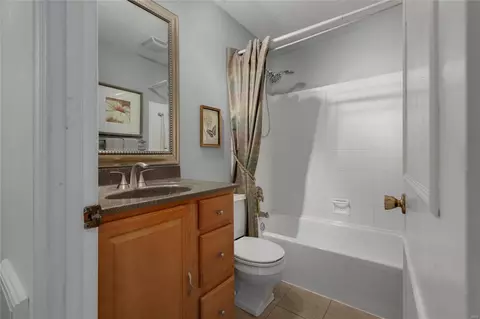 Bath - 206 Hollyberry Ct, Ballwin, MO 63021 photo 2 of 2