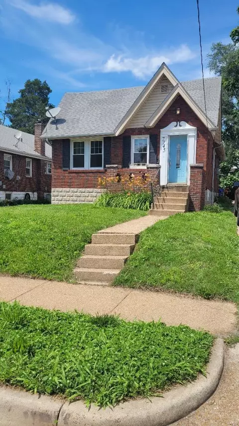 7745 How Ave, Saint Louis, MO 63130