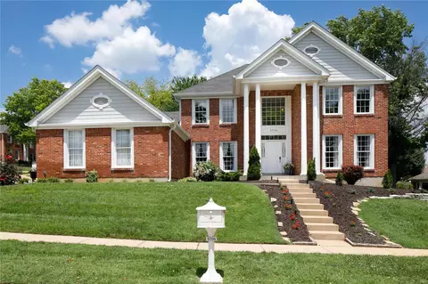 5704 Biddeford Dr, Saint Louis, MO 63128