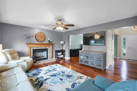 13 Pine Cone Ct, O'fallon, MO 63368 photo 3