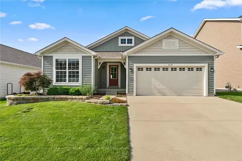512 Country Landing Dr, Lake Saint Louis, MO 63367