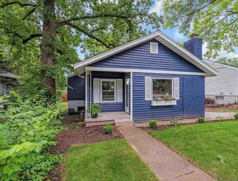 Exterior - 122 E Jackson Rd, Saint Louis, MO 63119 photo 2 of 4