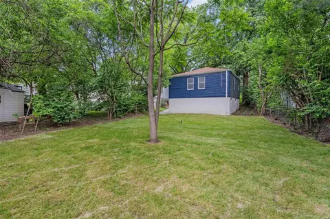 Exterior - 122 E Jackson Rd, Saint Louis, MO 63119 photo 4 of 4