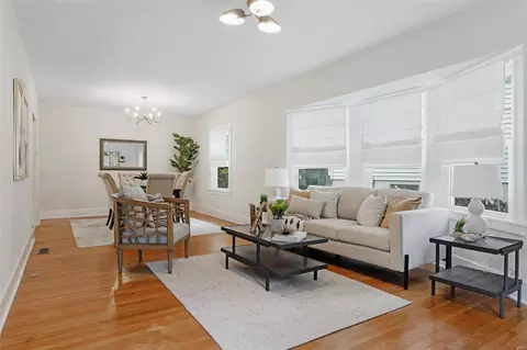 Living - 122 E Jackson Rd, Saint Louis, MO 63119 photo 2 of 2