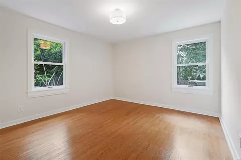 Bedroom - 122 E Jackson Rd, Saint Louis, MO 63119 photo 3 of 3