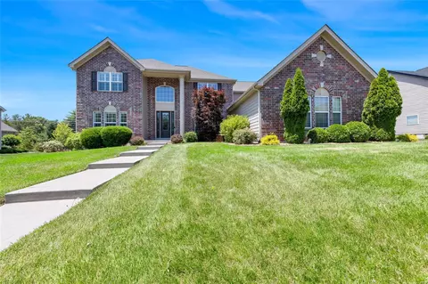 1085 Arbor Grove Ct, Chesterfield, MO 63005
