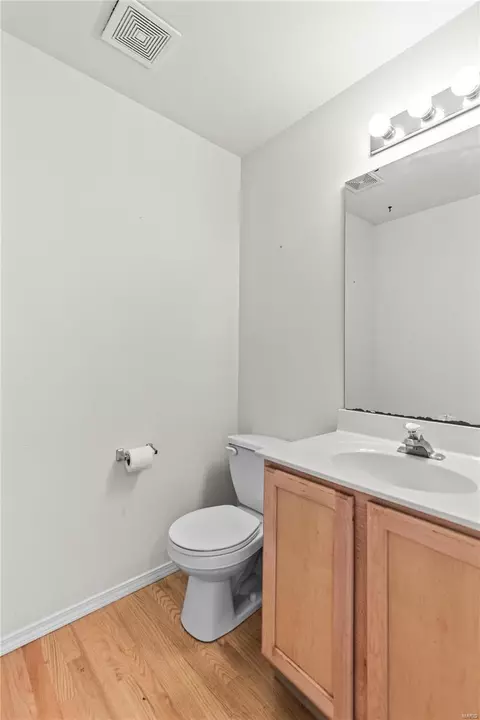 339 Heritage Commons Cir, O'fallon, MO 63368 photo 12