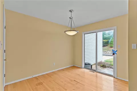 339 Heritage Commons Cir, O'fallon, MO 63368 photo 8