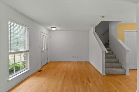 339 Heritage Commons Cir, O'fallon, MO 63368 photo 4