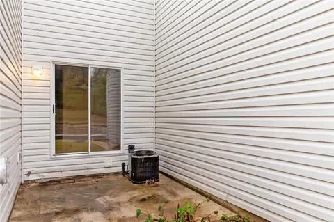339 Heritage Commons Cir, O'fallon, MO 63368 photo 9