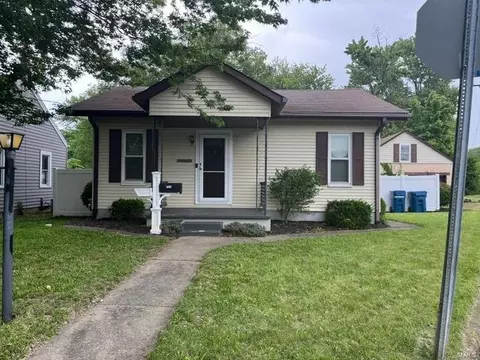 1225 Olive St, Saint Charles, MO 63301