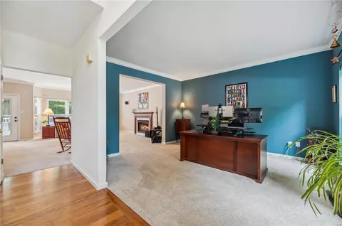 Entry Way - 816 Castle Pines Dr, Ballwin, MO 63021 photo 2 of 2
