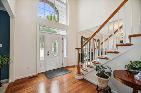 Entry Way - 816 Castle Pines Dr, Ballwin, MO 63021 photo 1 of 2