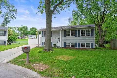 948 Gustane Dr, Saint Charles, MO 63301