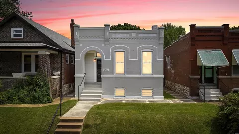 4514 S Grand Blvd, Saint Louis, MO 63111