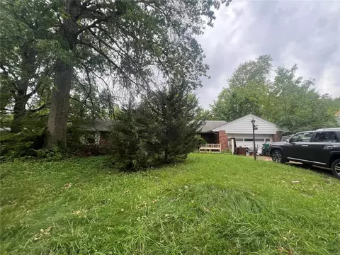 1263 S Rock Hill Rd, Saint Louis, MO 63119
