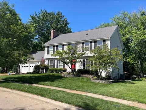 2011 Fairway Bnd, Chesterfield, MO 63017