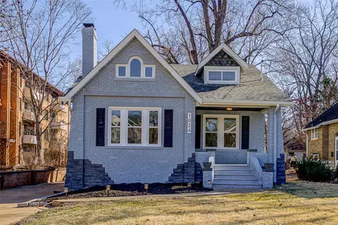 1024 N Harrison Ave, Kirkwood, MO 63122