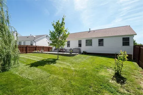 Exterior - 237 Cherrywood Parc Dr, O'fallon, MO 63368 photo 3 of 4