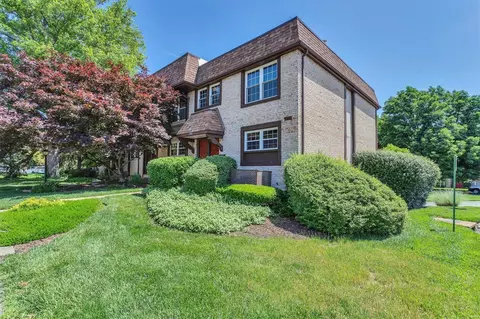 11721 Casa Grande Dr, Saint Louis, MO 63146