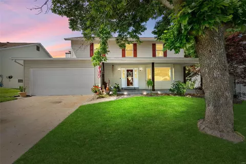 931 Blake Ct, Saint Peters, MO 63376