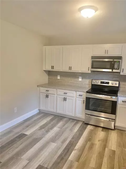 205 Allen Dr, O'fallon, MO 63366 photo 3