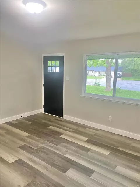205 Allen Dr, O'fallon, MO 63366 photo 4