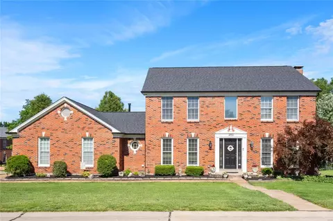 4700 Ferdina Ct, Saint Louis, MO 63129